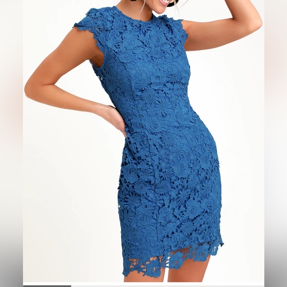 Lulus Dresses & Skirts - NWT Lulus Backless Navy Lace Dress